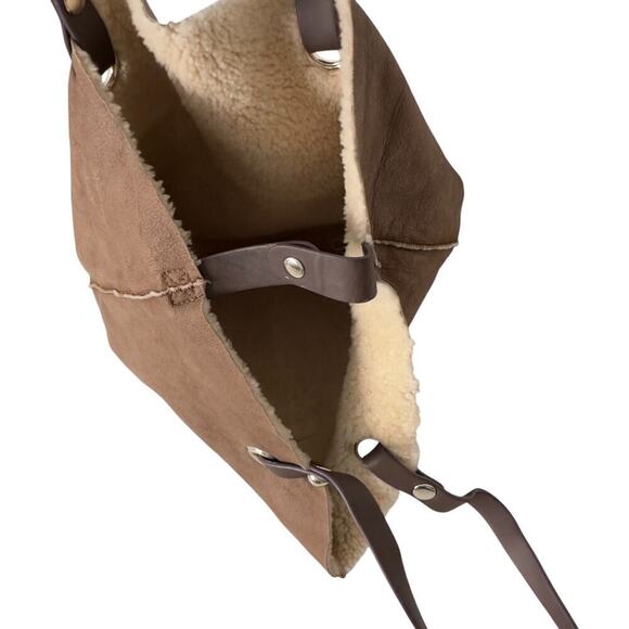 UGG Jane Shearling Brown Tote Bag - Picture 10 of 13